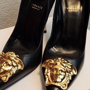Women's Size 38Euro 5.5US Versace Heels